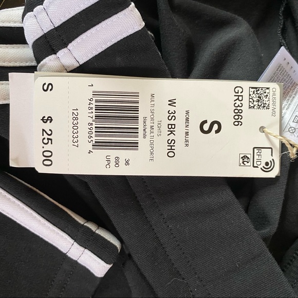 Adidas NWT women’s small multi sport shorts - Picture 8 of 9